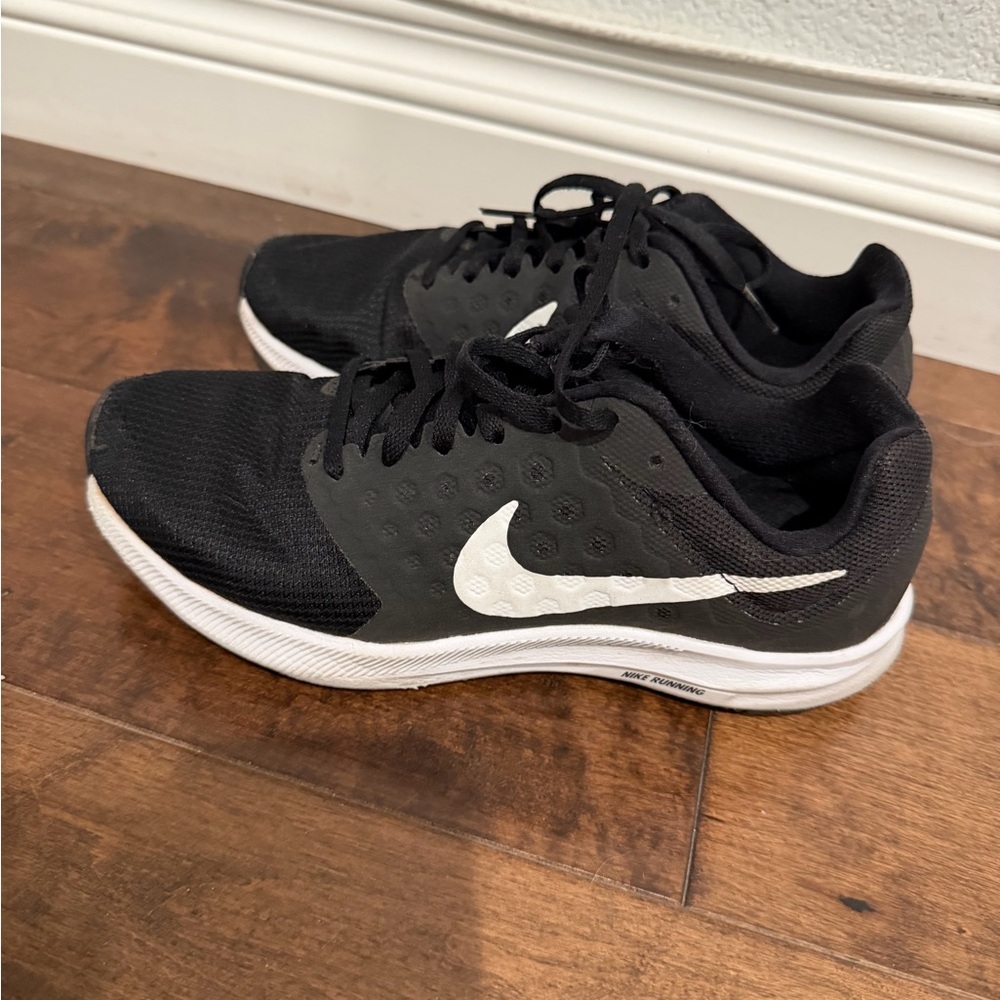 Nike Women’s Tanjun Sneakers